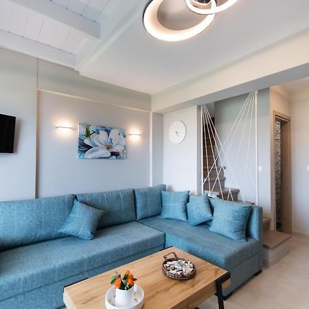 Bianco Stylish Maisonette Никиана Экстерьер фото