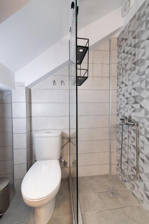 Bianco Stylish Maisonette Никиана Экстерьер фото